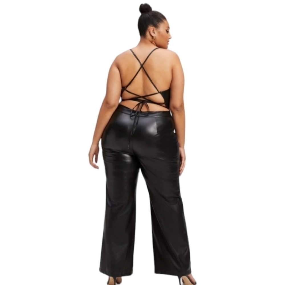 NWT Good American Vacay Faux Leather Jumpsuit Size 8 (5XL) - Picture 2 of 4